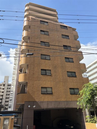 福岡市中央区荒戸、中古マンションの外観画像です