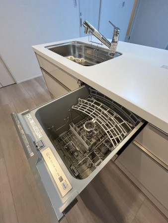 福岡市中央区笹丘、中古マンションのキッチン画像です