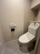 福岡市中央区今泉、中古マンションのトイレ画像です