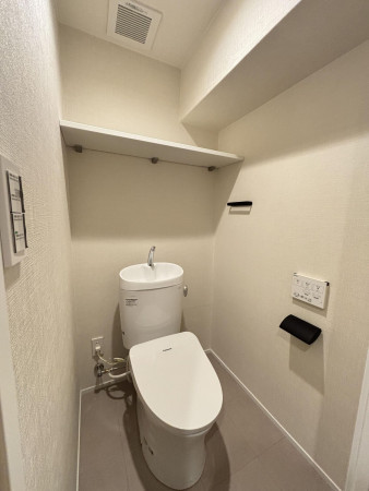 福岡市中央区今泉、中古マンションのトイレ画像です