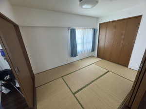 福岡市中央区唐人町、中古マンションの居間画像です