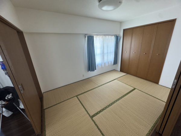 福岡市中央区唐人町、中古マンションの居間画像です