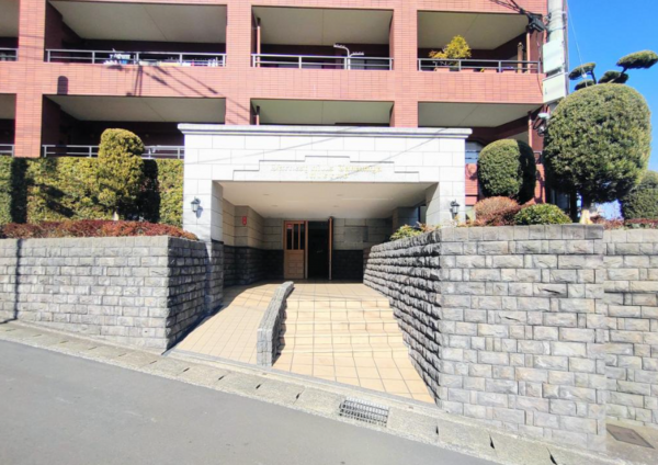 福岡市南区高宮、中古マンションの外観画像です