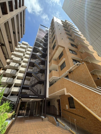 福岡市中央区荒戸、中古マンションの外観画像です