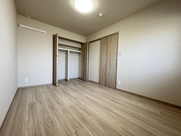 福岡市中央区輝国、中古マンションの寝室画像です