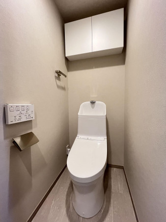 福岡市中央区輝国、中古マンションのトイレ画像です