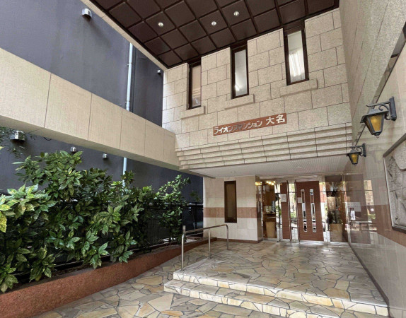 福岡市中央区大名、中古マンションの外観画像です