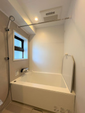 福岡市中央区荒戸、中古マンションの風呂画像です