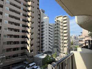 福岡市中央区大手門、中古マンションのバルコニー画像です