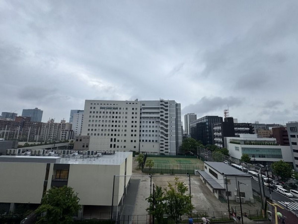 福岡市中央区長浜、中古マンションのバルコニー画像です
