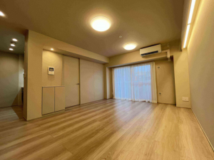福岡市中央区春吉、中古マンションの居間画像です