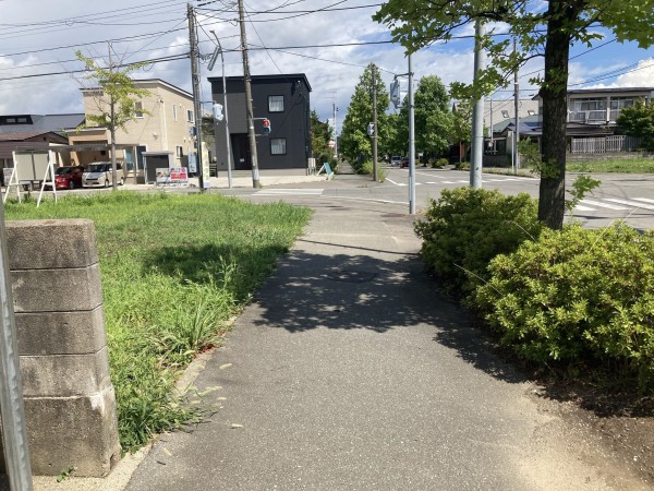 秋田市東通、土地の画像です