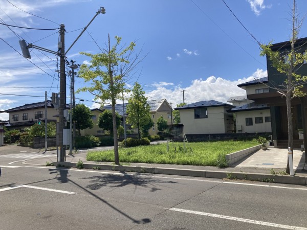 秋田市東通、土地の画像です