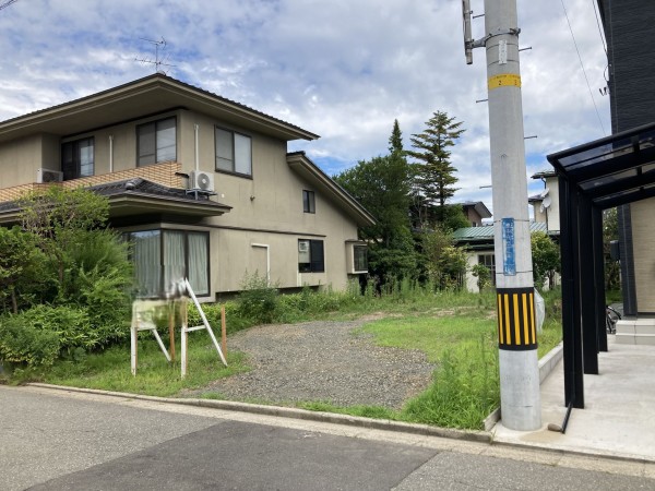 秋田市泉中央、土地の画像です