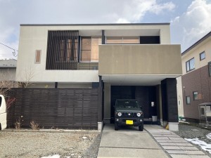 秋田市桜台、中古一戸建ての外観画像です