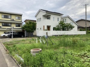 秋田市楢山南中町、土地の画像です