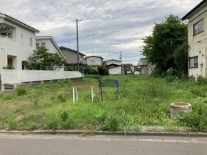 秋田市楢山南中町、土地の画像です