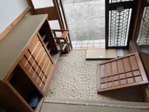 秋田市柳田、中古一戸建ての玄関画像です