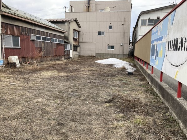 秋田市茨島、土地の画像です