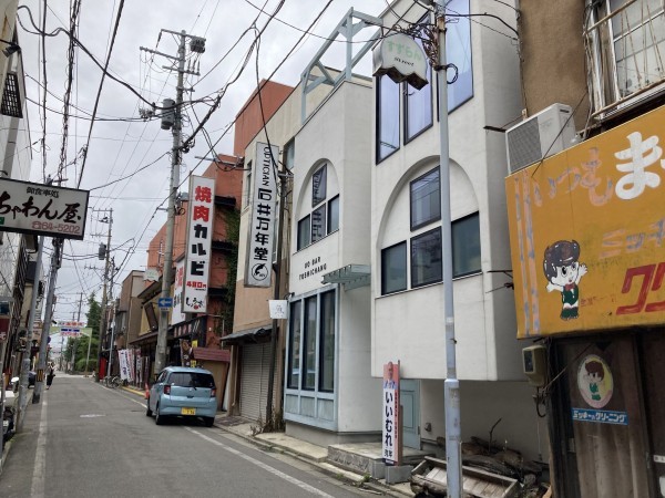 秋田市大町、収益物件/店舗の外観画像です