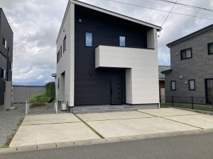 秋田市桜台、中古一戸建ての画像です