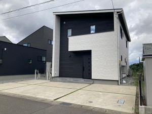 秋田市桜台、中古一戸建ての画像です
