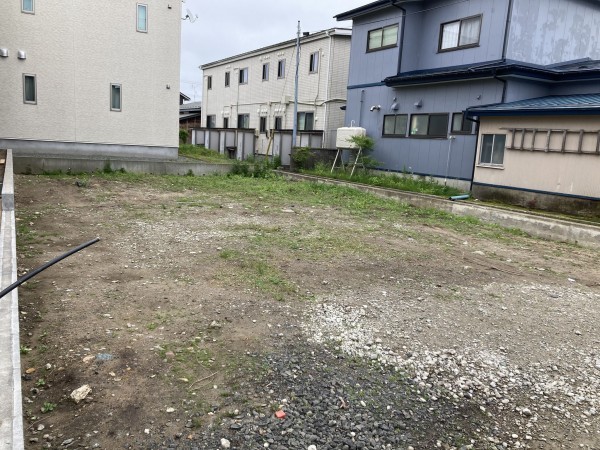 秋田市牛島東、土地の画像です