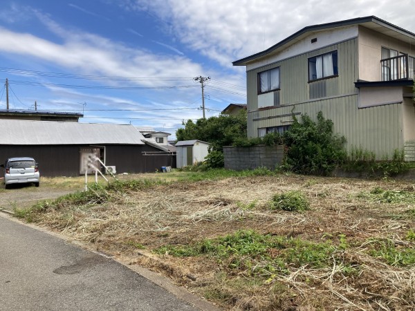 秋田市牛島東、土地の画像です