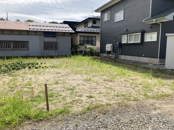 秋田市牛島東、土地の画像です