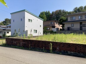 秋田市手形山中町、土地の画像です