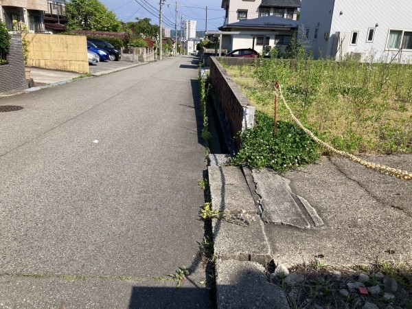 秋田市手形山中町、土地の画像です