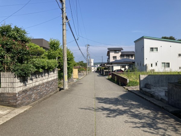 秋田市手形山中町、土地の画像です