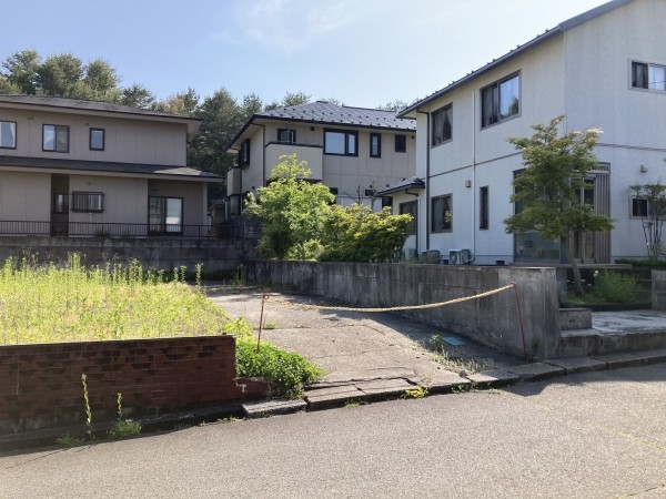 秋田市手形山中町、土地の画像です