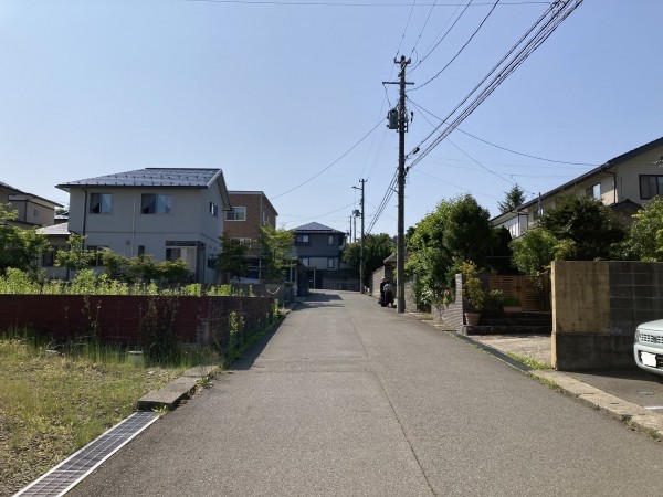 秋田市手形山中町、土地の画像です