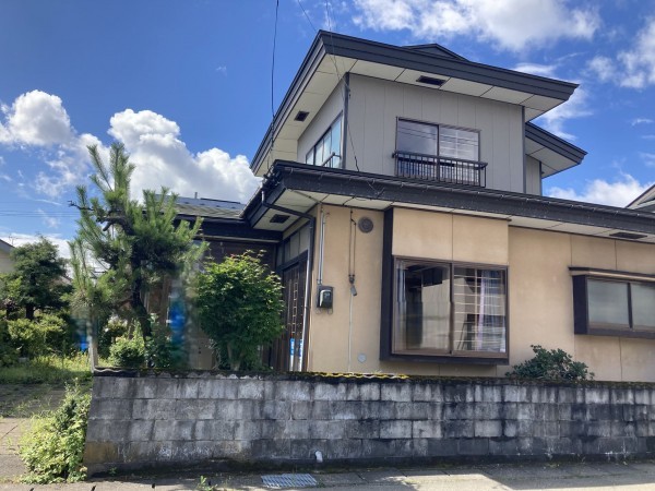 秋田市下北手松崎、中古一戸建ての画像です