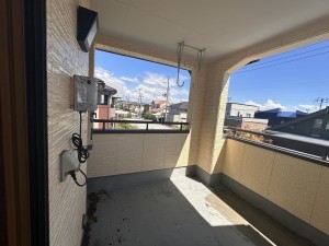秋田市御所野地蔵田、中古一戸建てのバルコニー画像です