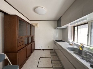 秋田市東通観音前、中古一戸建てのキッチン画像です