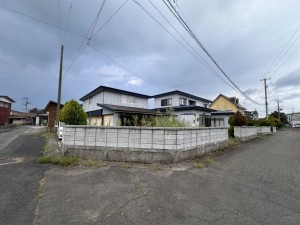 潟上市昭和大久保、中古一戸建ての画像です