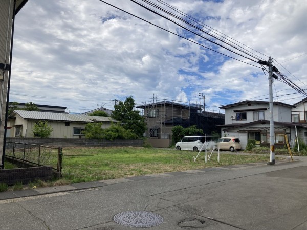 秋田市泉中央、土地の画像です