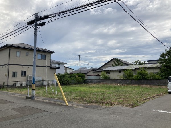 秋田市泉中央、土地の画像です