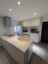 秋田市大住、中古一戸建てのキッチン画像です