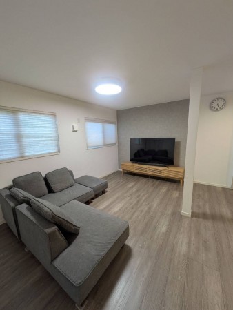 秋田市大住、中古一戸建ての居間画像です