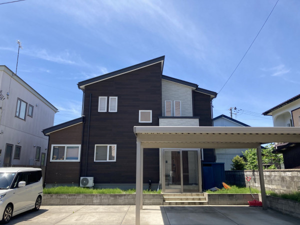 秋田市大住、中古一戸建ての外観画像です
