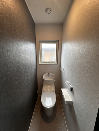 秋田市大住、中古一戸建てのトイレ画像です