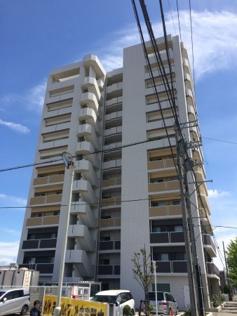 秋田市泉北、マンションの画像です