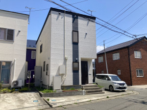 秋田市土崎港相染町、中古一戸建ての外観画像です