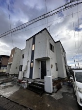 秋田市土崎港相染町、中古一戸建ての外観画像です