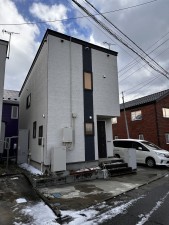 秋田市土崎港相染町、中古一戸建ての外観画像です