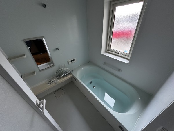 秋田市土崎港相染町、中古一戸建ての風呂画像です