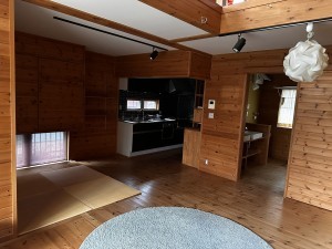 秋田市八橋本町、中古一戸建ての居間画像です